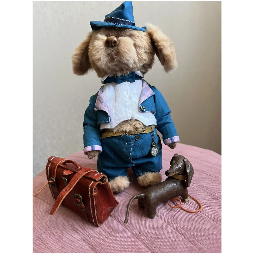 Teddy-style toy
