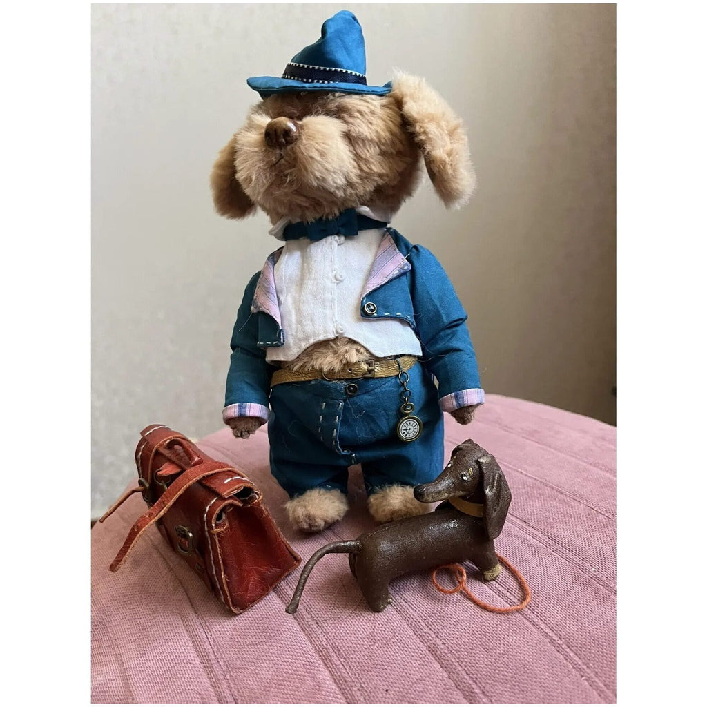 Teddy-style toy