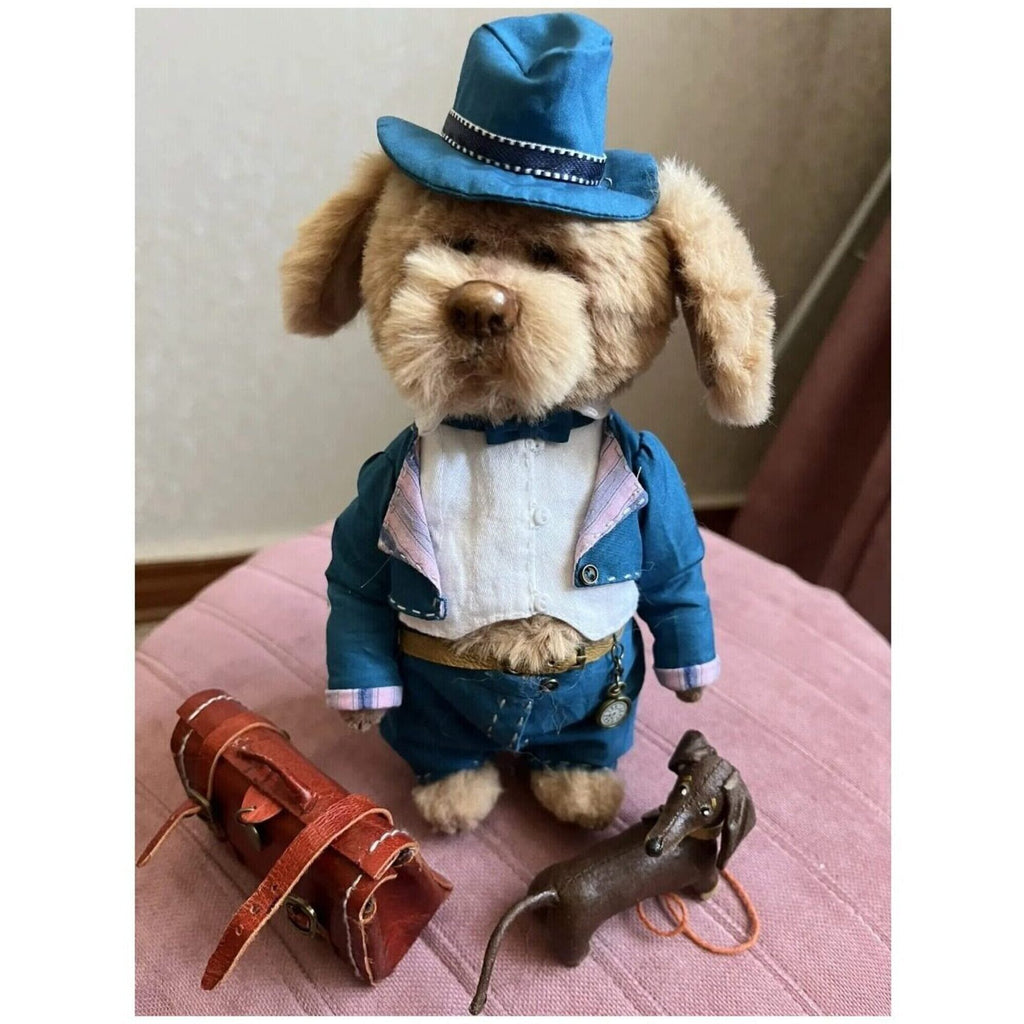 Teddy-style toy