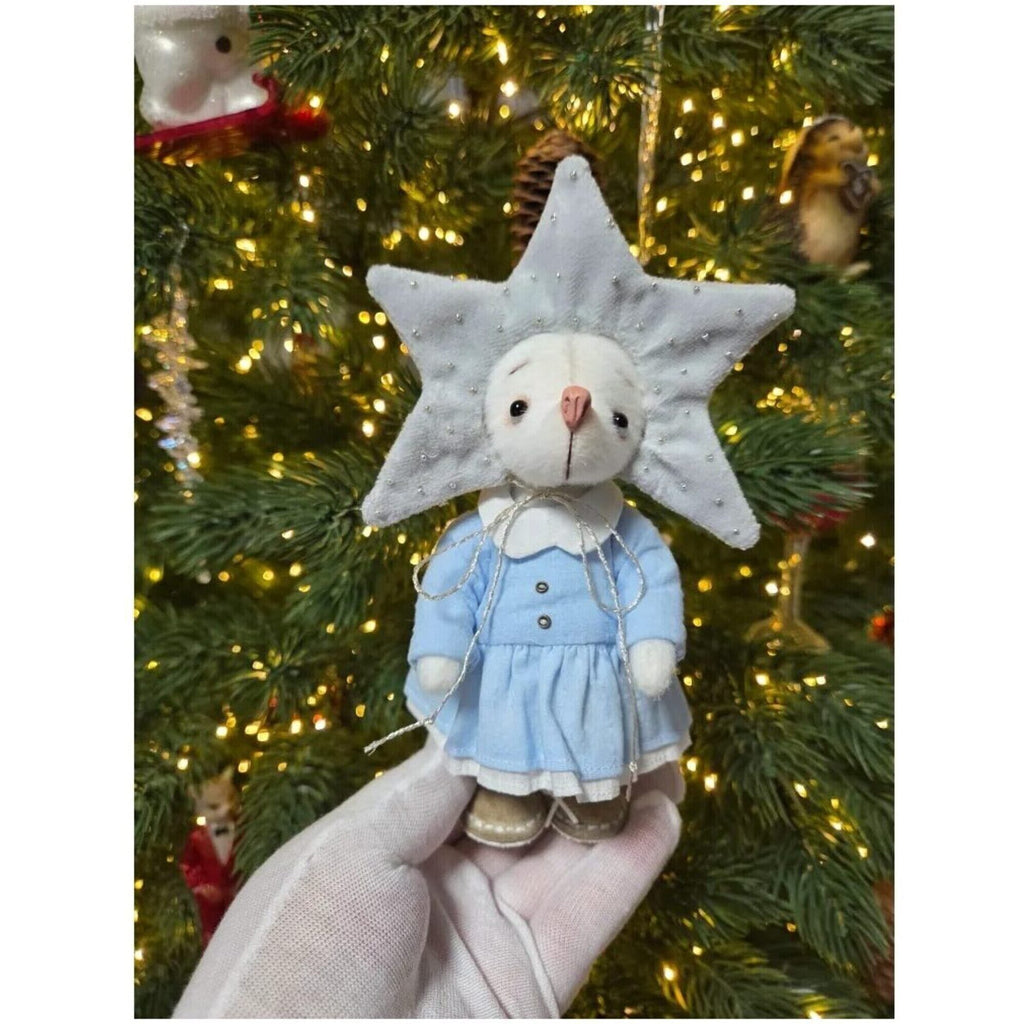 Teddy-style "Christmas Star" mouse.
