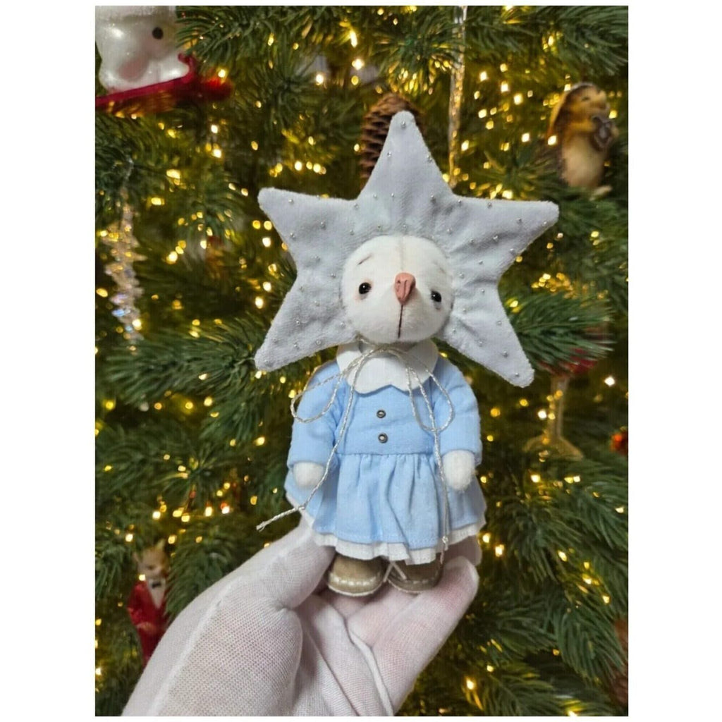 Teddy-style "Christmas Star" mouse.