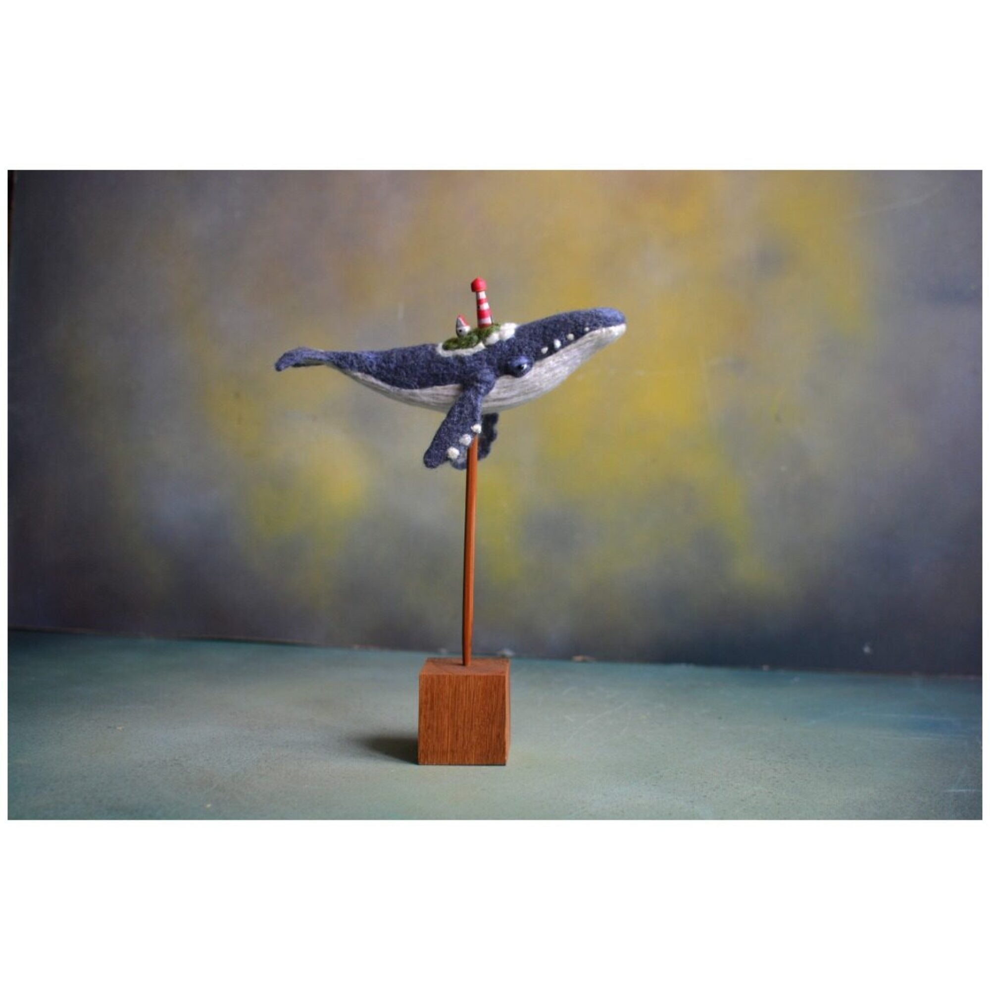 Collectible figurine "Whale with Lighthouse"