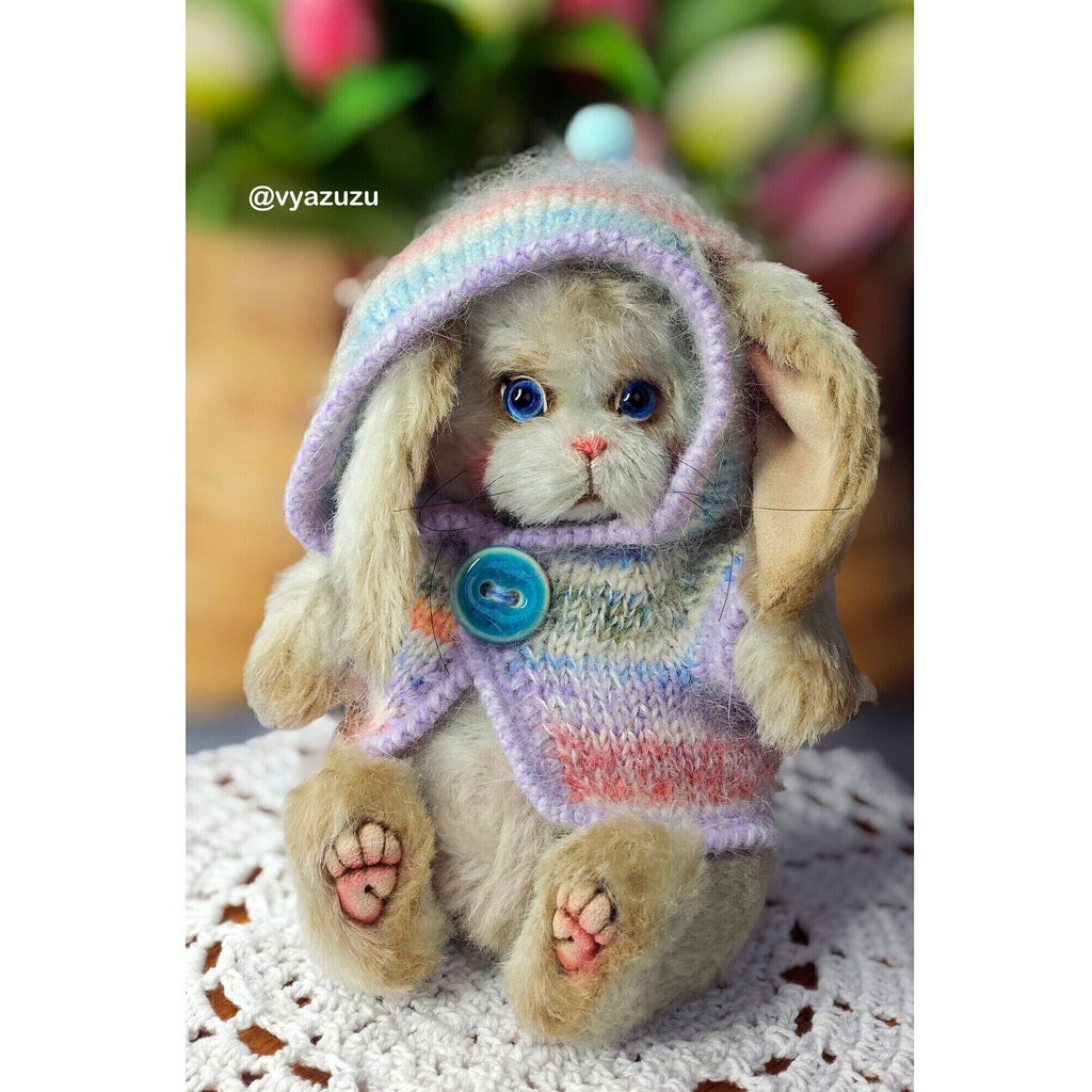 Bunny Aquamarine