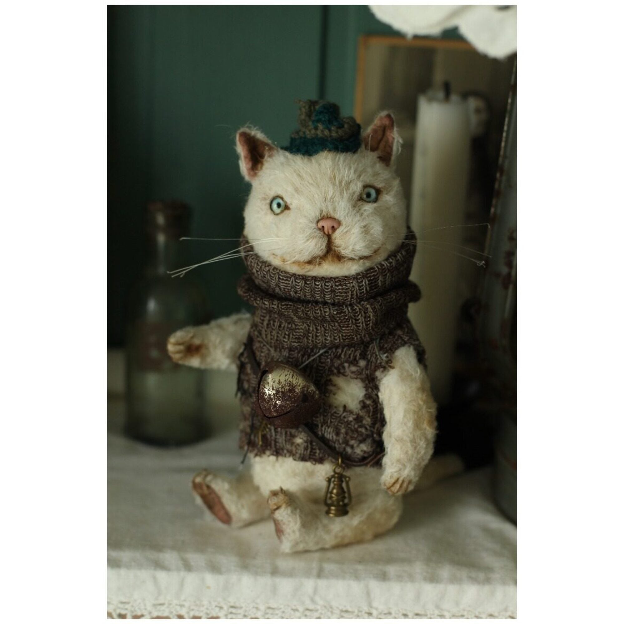 White cat