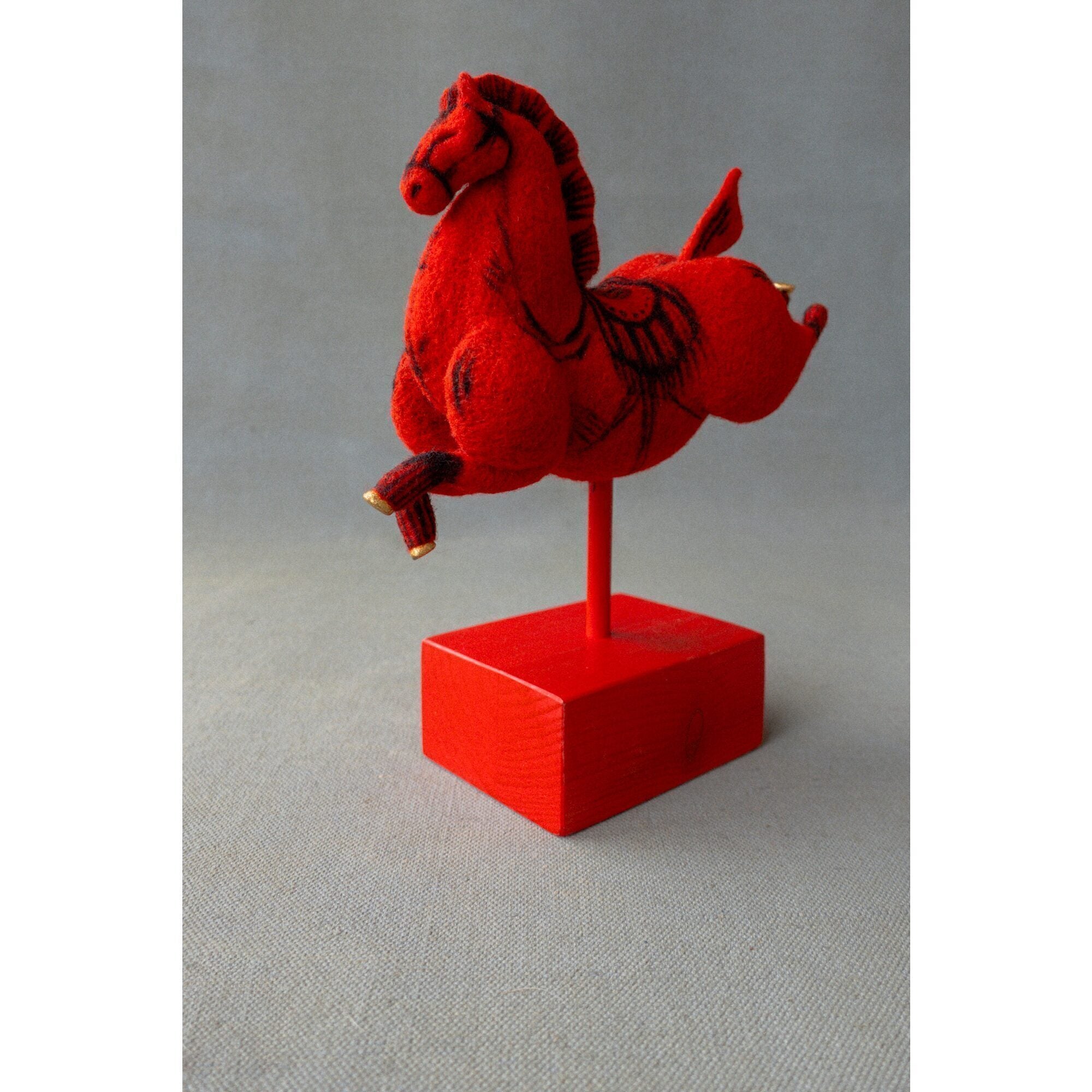 Red horse No. 1