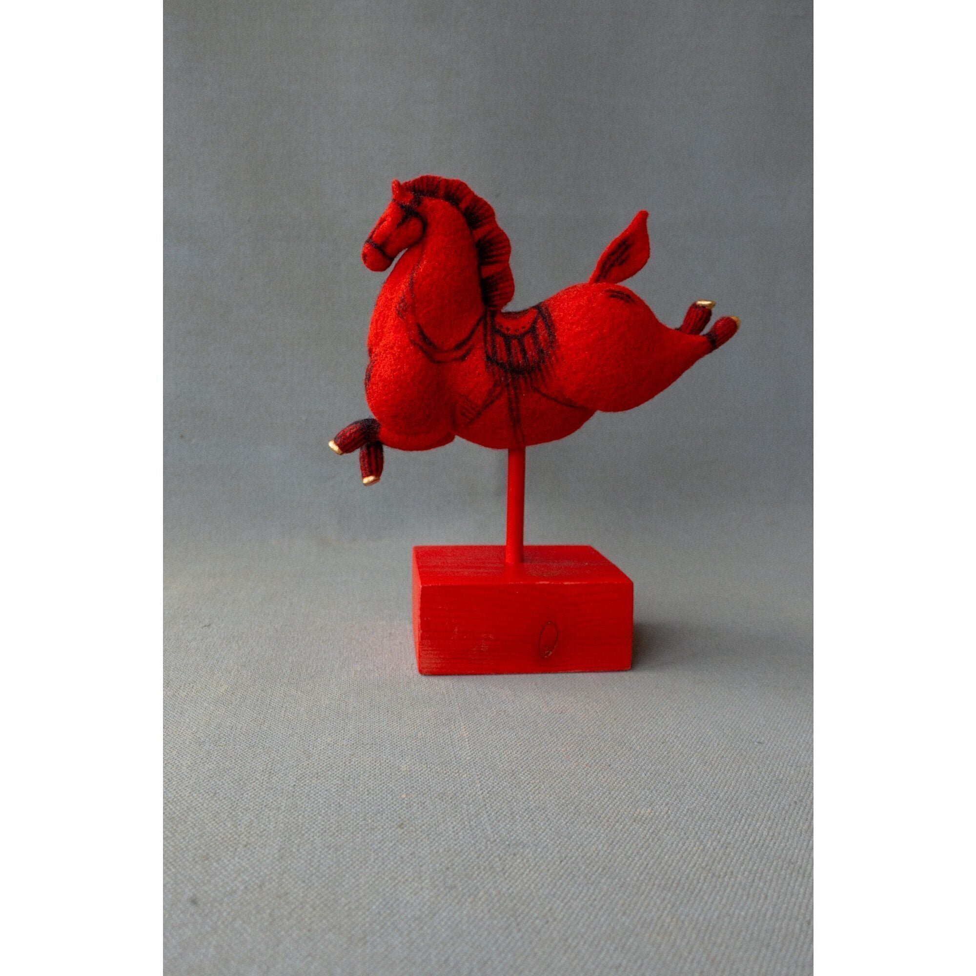 Red horse No. 1