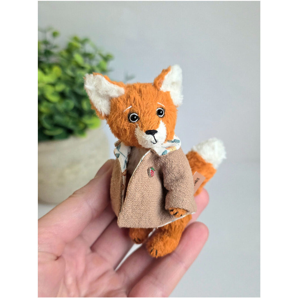 Teddy fox in a retro jacket