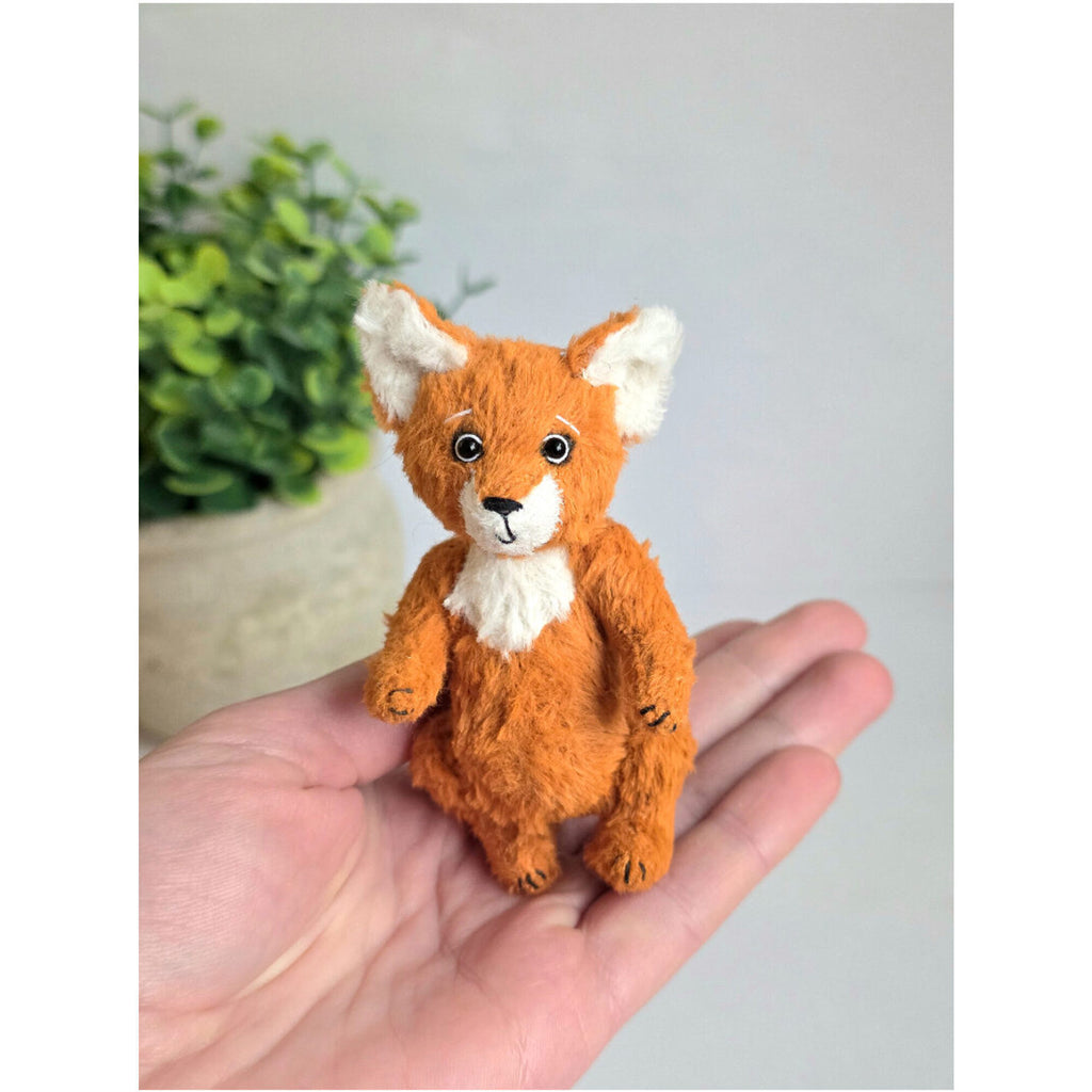 Teddy fox in a retro jacket