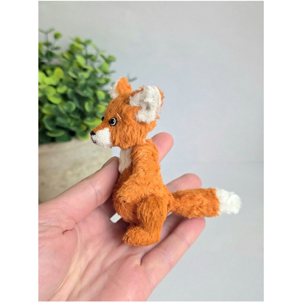 Teddy fox in a retro jacket