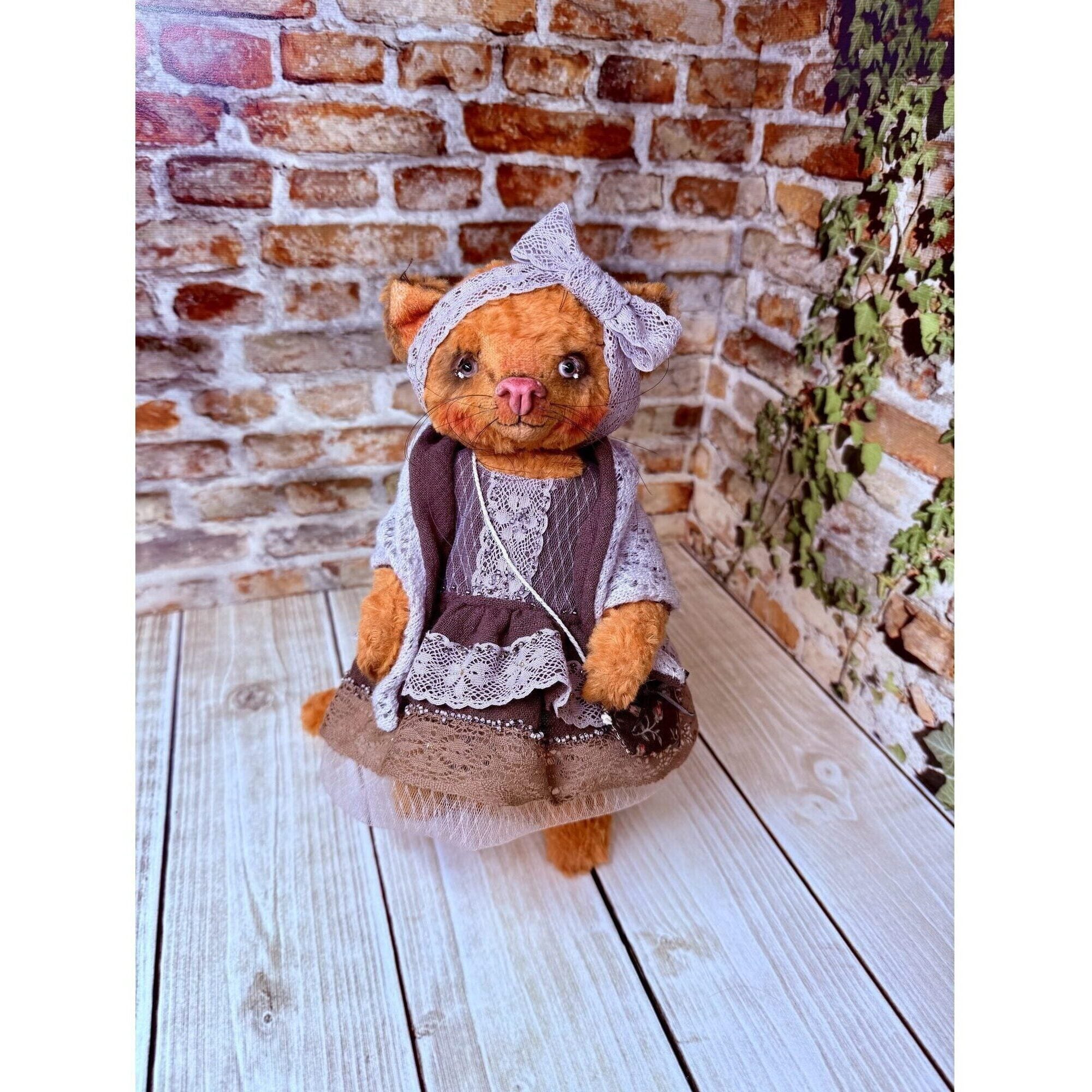 Red cat